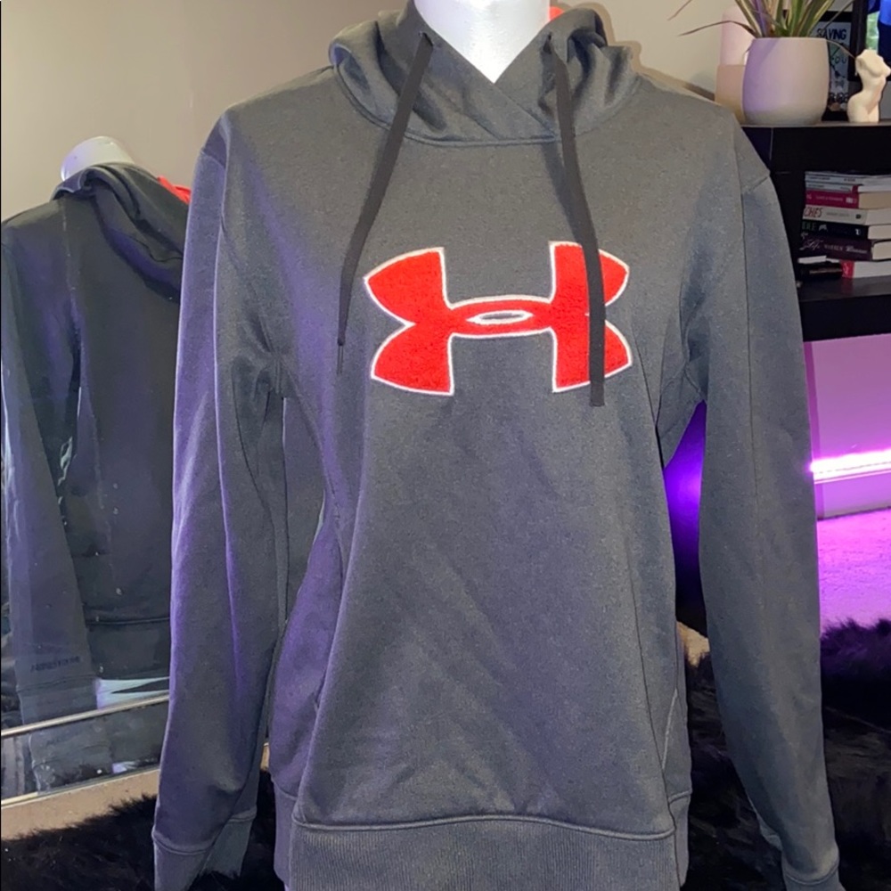Under armor sweatshirt